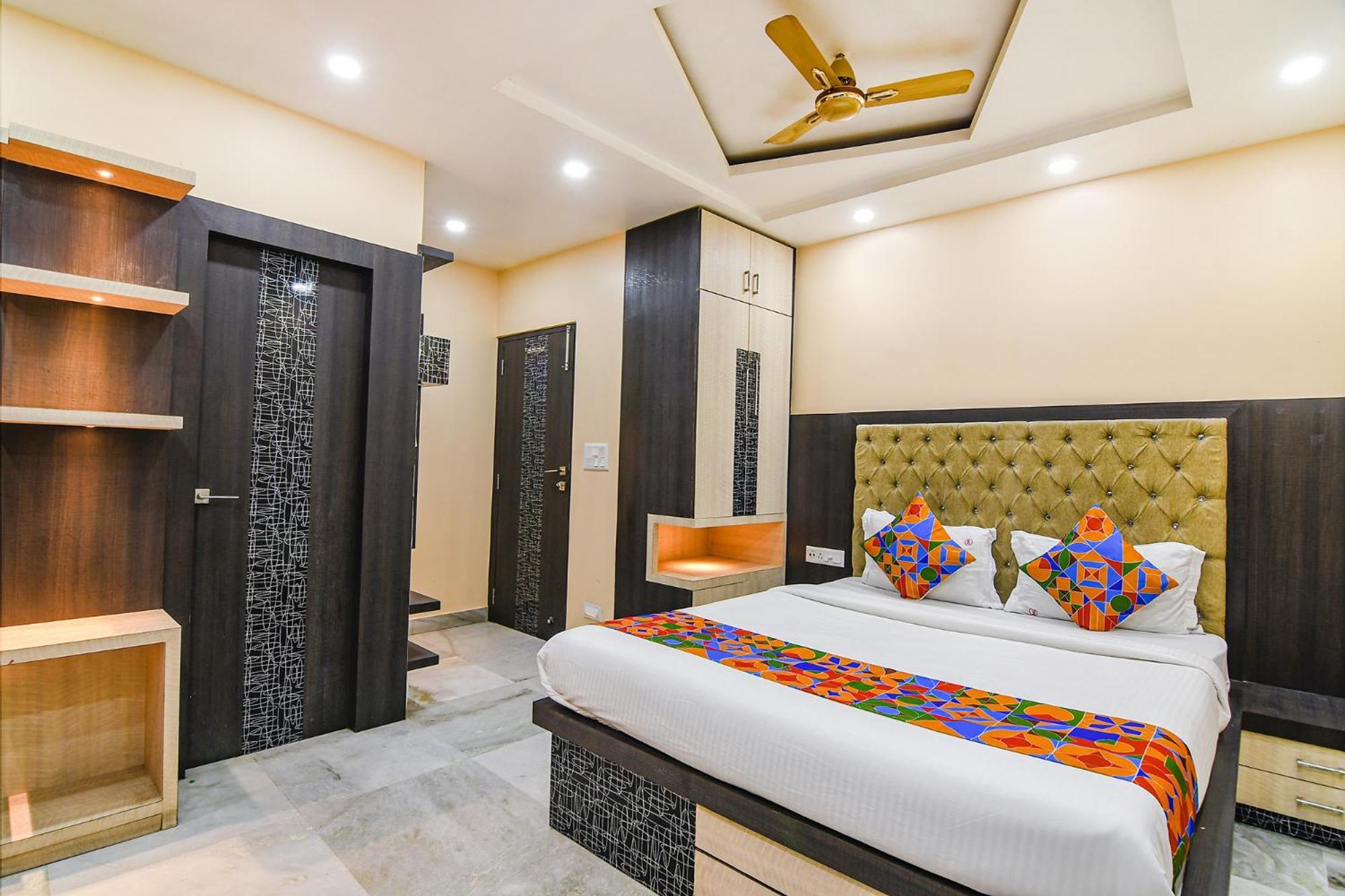 Fabexpress Scholer Motel كولكاتا المظهر الخارجي الصورة